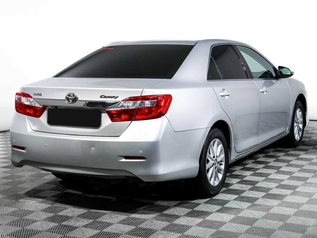 Купить Toyota Camry с пробегом. Фото: #4
