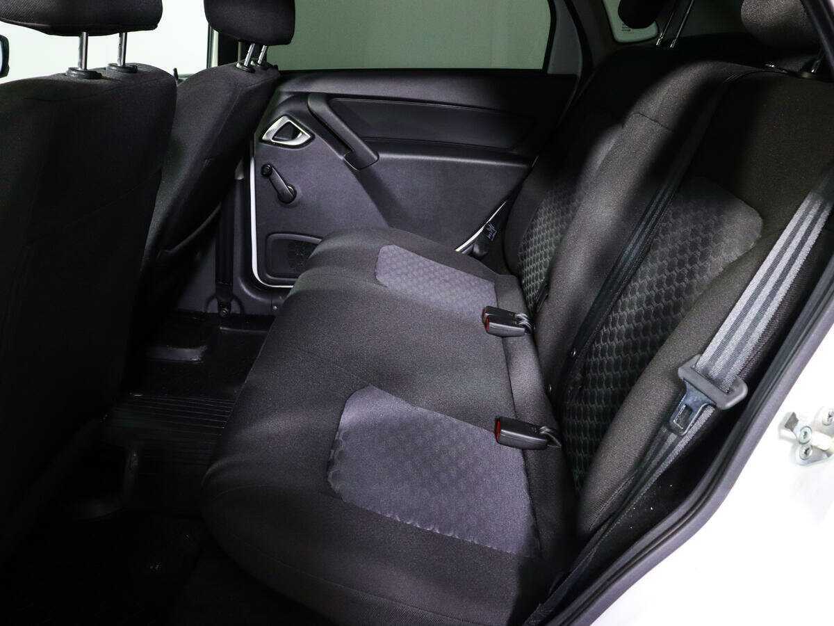 Купить Lada (ВАЗ) Granta с пробегом. Фото: #8