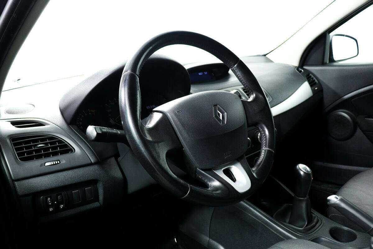 Купить Renault Megane с пробегом. Фото: #12