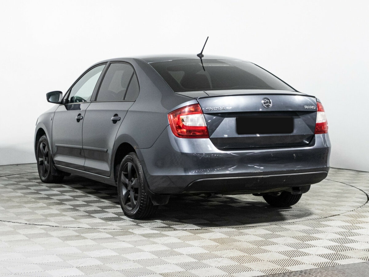 Купить Skoda Rapid с пробегом. Фото: #6