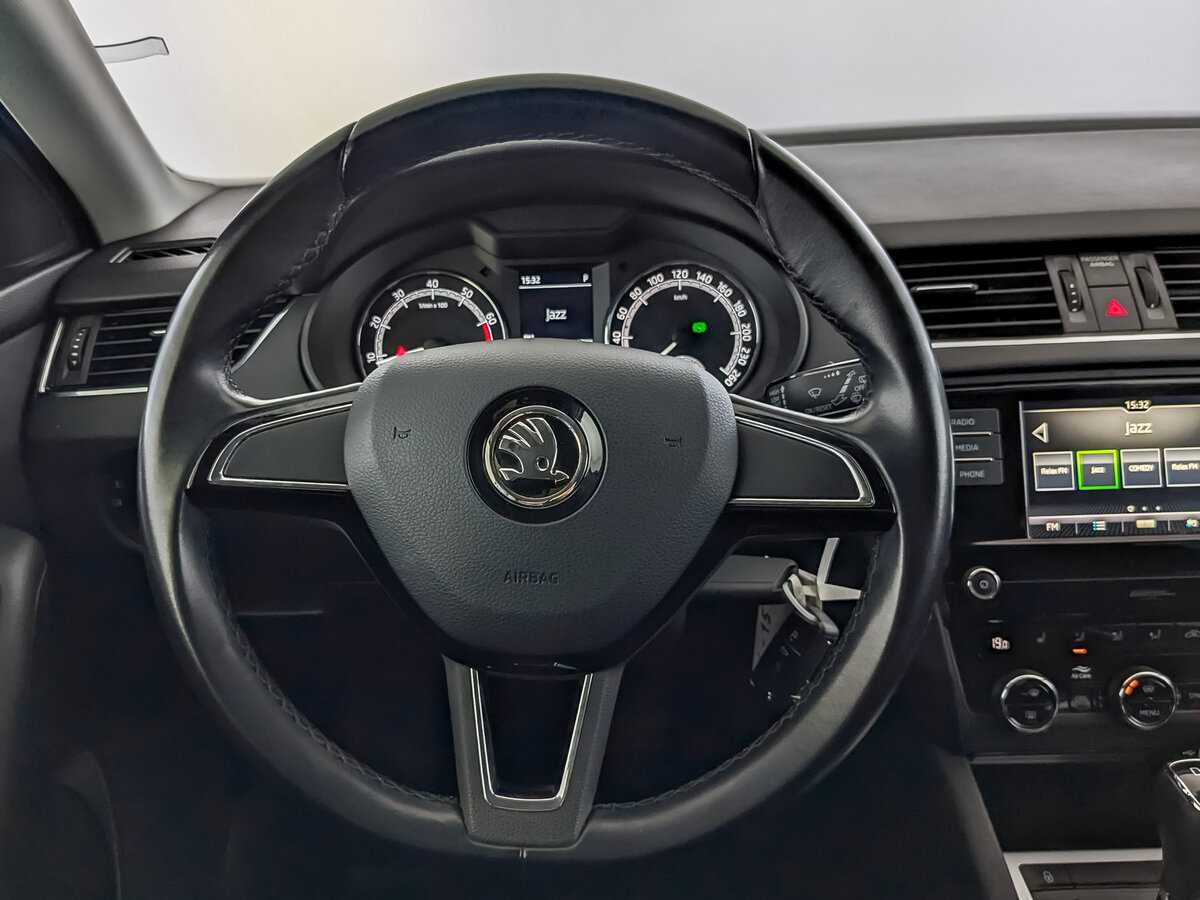 Купить Skoda Octavia с пробегом. Фото: #20