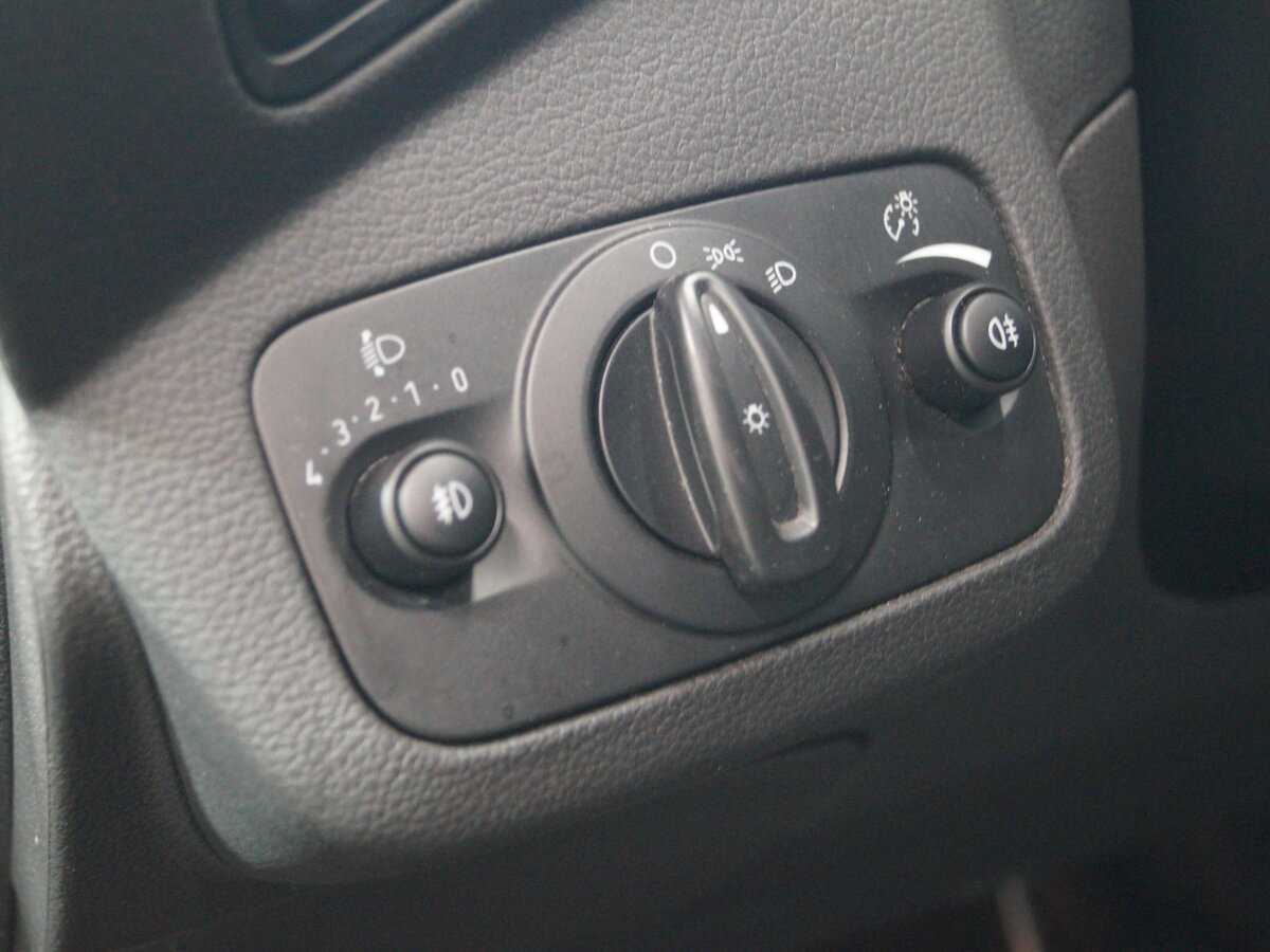 Купить Ford Kuga с пробегом. Фото: #13