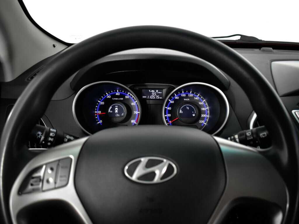 Купить Hyundai ix35 с пробегом. Фото: #10