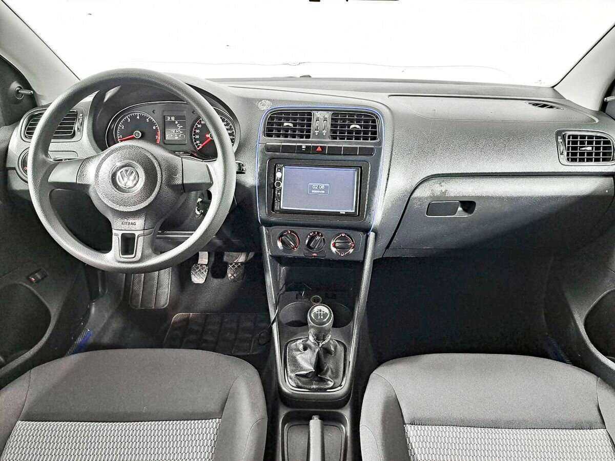 Купить Volkswagen Polo с пробегом. Фото: #9