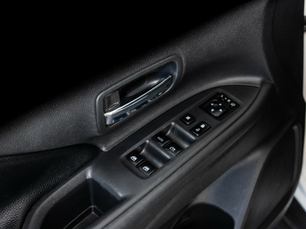 Купить Mitsubishi Outlander с пробегом. Фото: #12