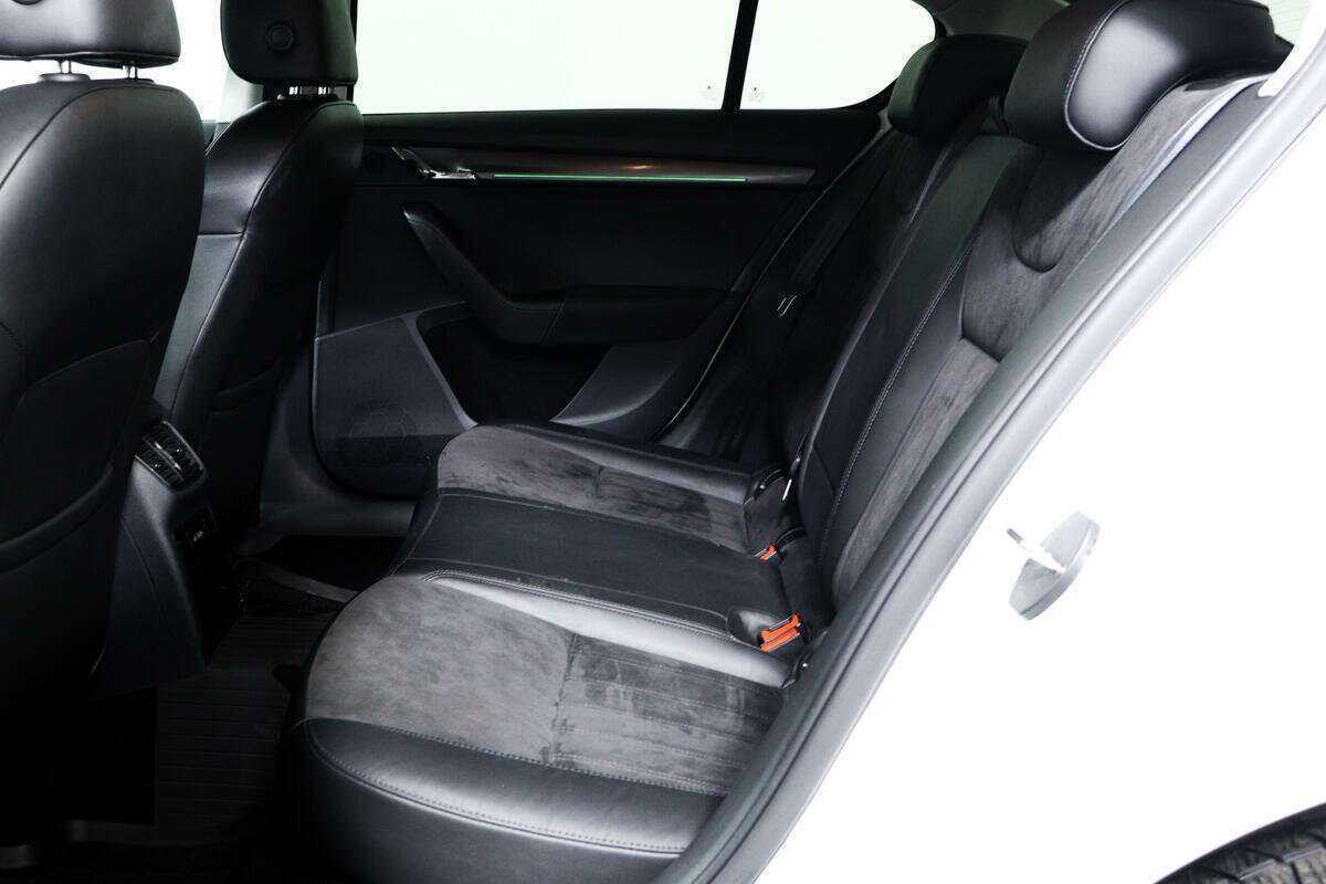 Купить Skoda Octavia с пробегом. Фото: #11