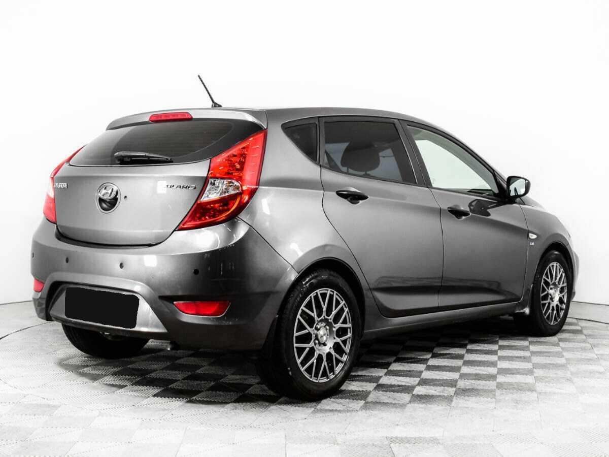 Купить Hyundai Solaris с пробегом. Фото: #4