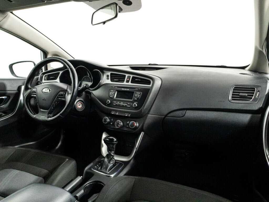 Купить Kia Ceed с пробегом. Фото: #8