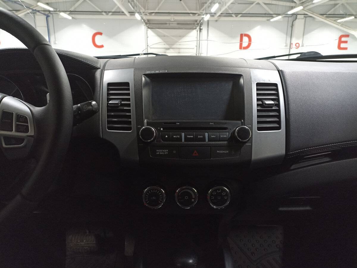 Купить Citroen C-Crosser с пробегом. Фото: #14