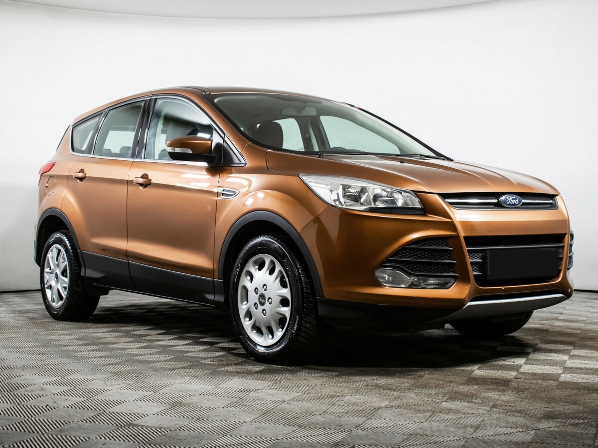 Купить Ford Kuga с пробегом. Фото: #2