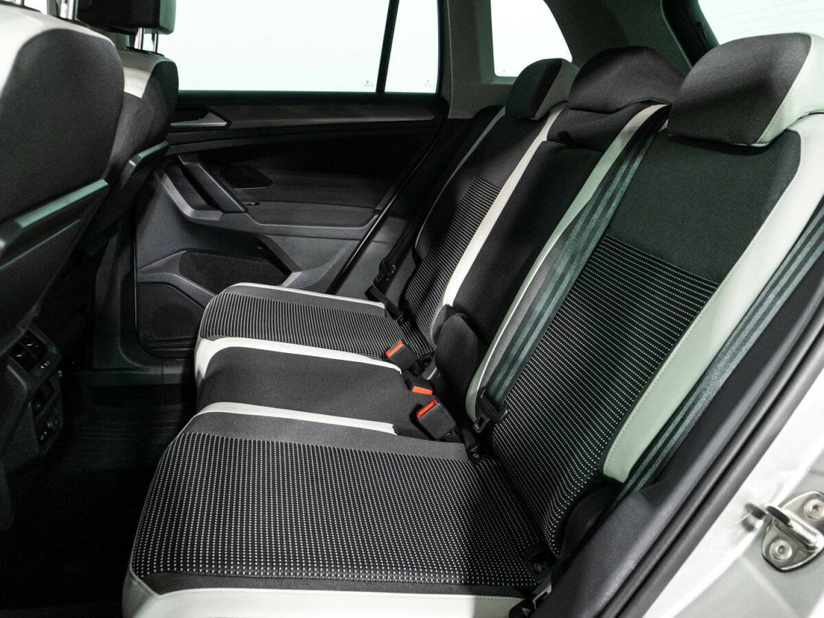 Купить Volkswagen Tiguan с пробегом. Фото: #9