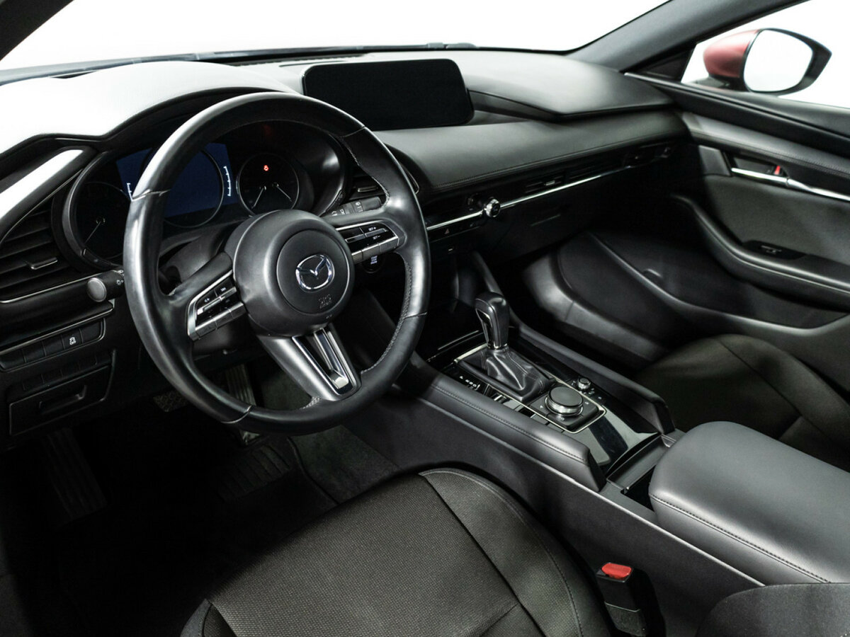 Купить Mazda 3 с пробегом. Фото: #10