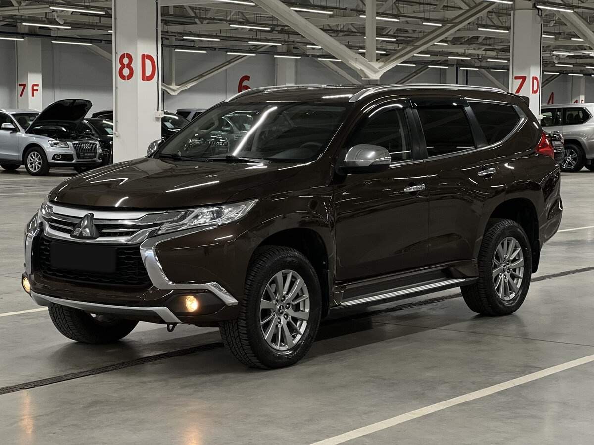 Купить Mitsubishi Pajero Sport с пробегом. Посмотреть фото