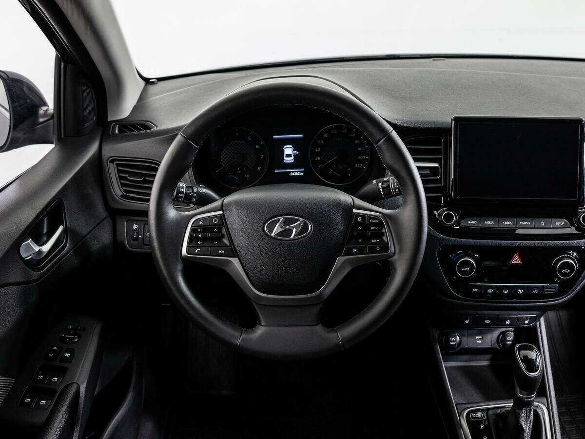 Купить Hyundai Solaris с пробегом. Фото: #13