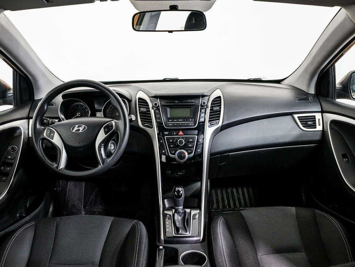 Купить Hyundai i30 с пробегом. Фото: #10