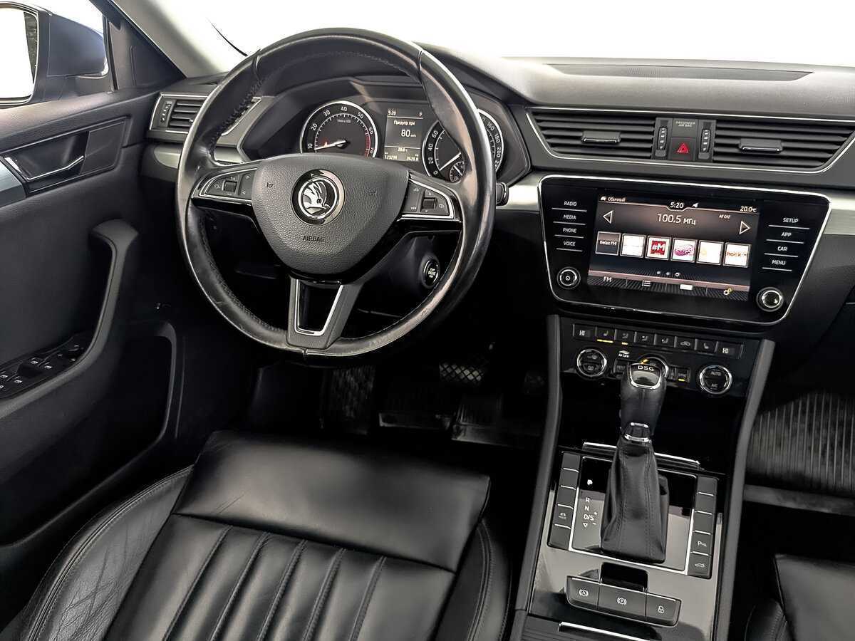 Купить Skoda Superb с пробегом. Фото: #23