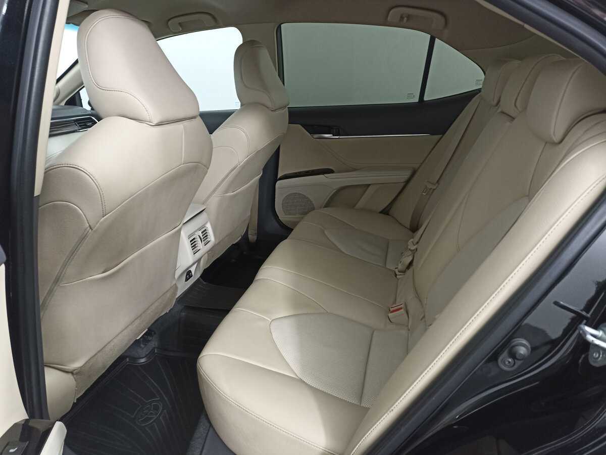 Купить Toyota Camry с пробегом. Фото: #10