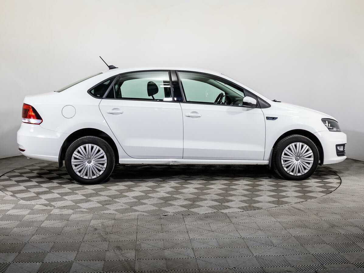 Купить Volkswagen Polo с пробегом. Фото: #3