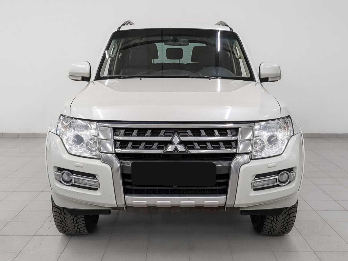Купить Mitsubishi Pajero с пробегом. Фото: #1