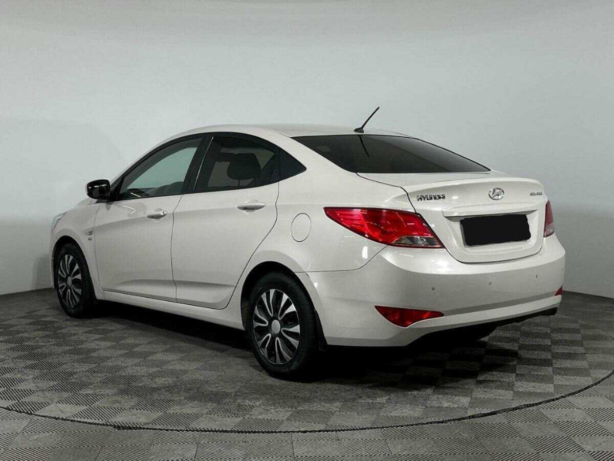 Купить Hyundai Solaris с пробегом. Фото: #6