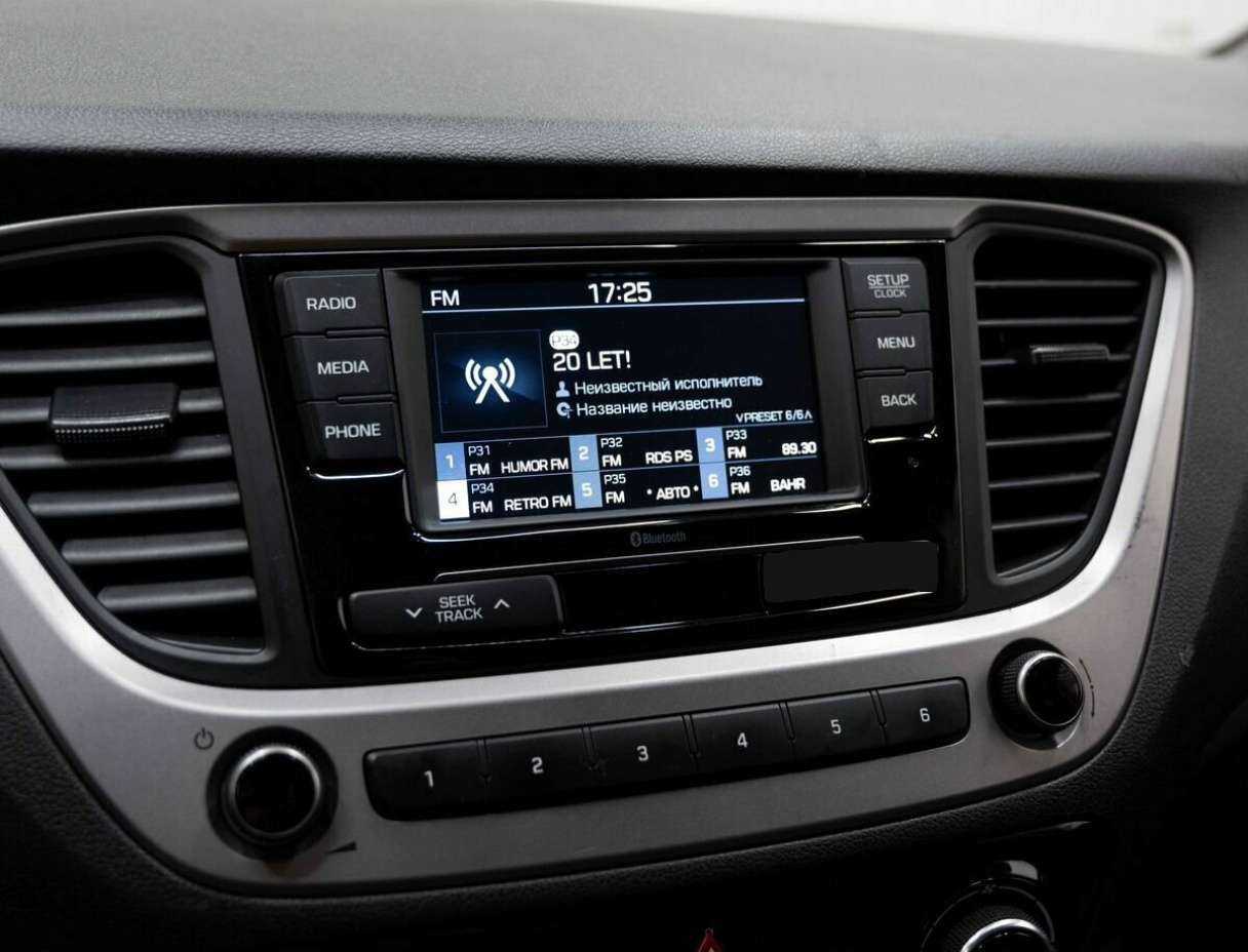 Купить Hyundai Solaris с пробегом. Фото: #19