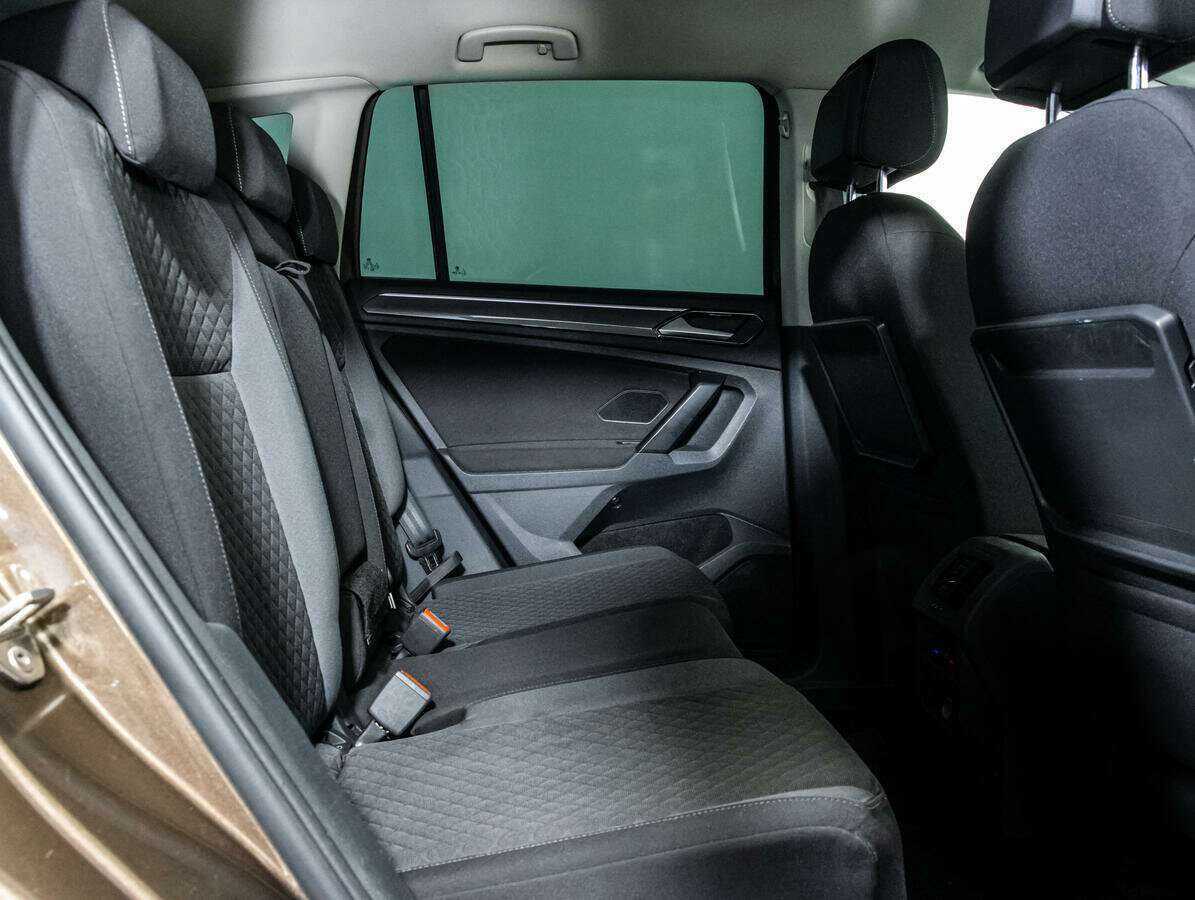 Купить Volkswagen Tiguan с пробегом. Фото: #12
