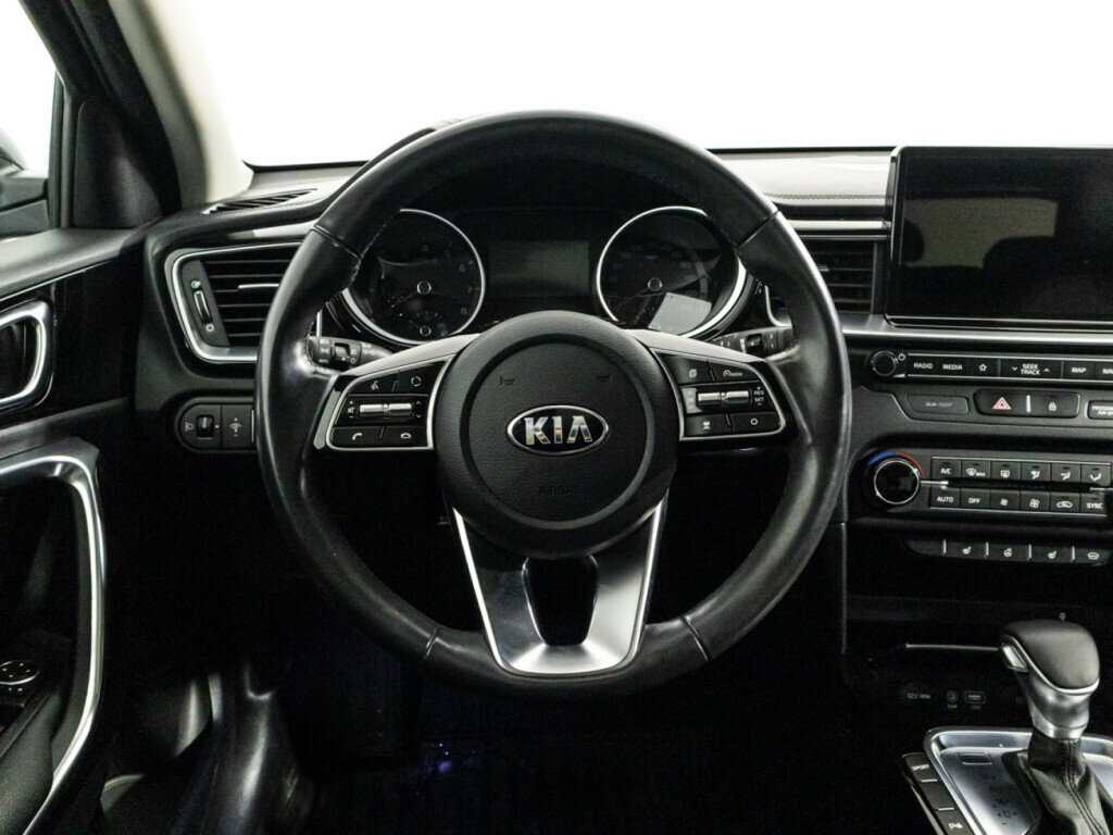 Купить Kia Ceed с пробегом. Фото: #22