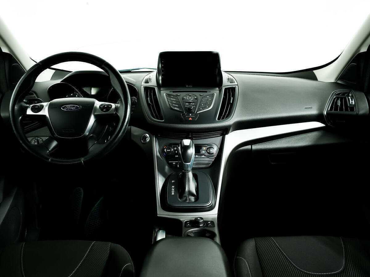Купить Ford Kuga с пробегом. Фото: #10