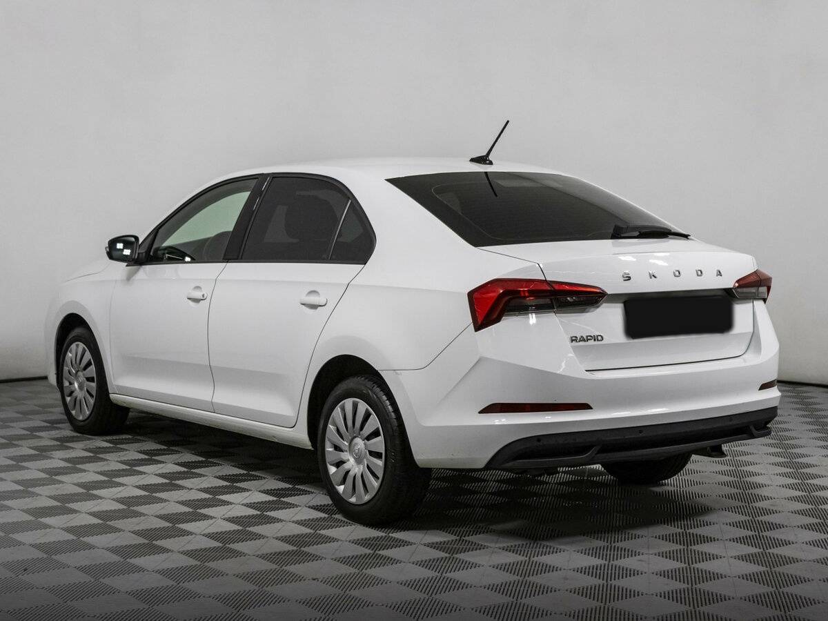 Купить Skoda Rapid с пробегом. Фото: #5