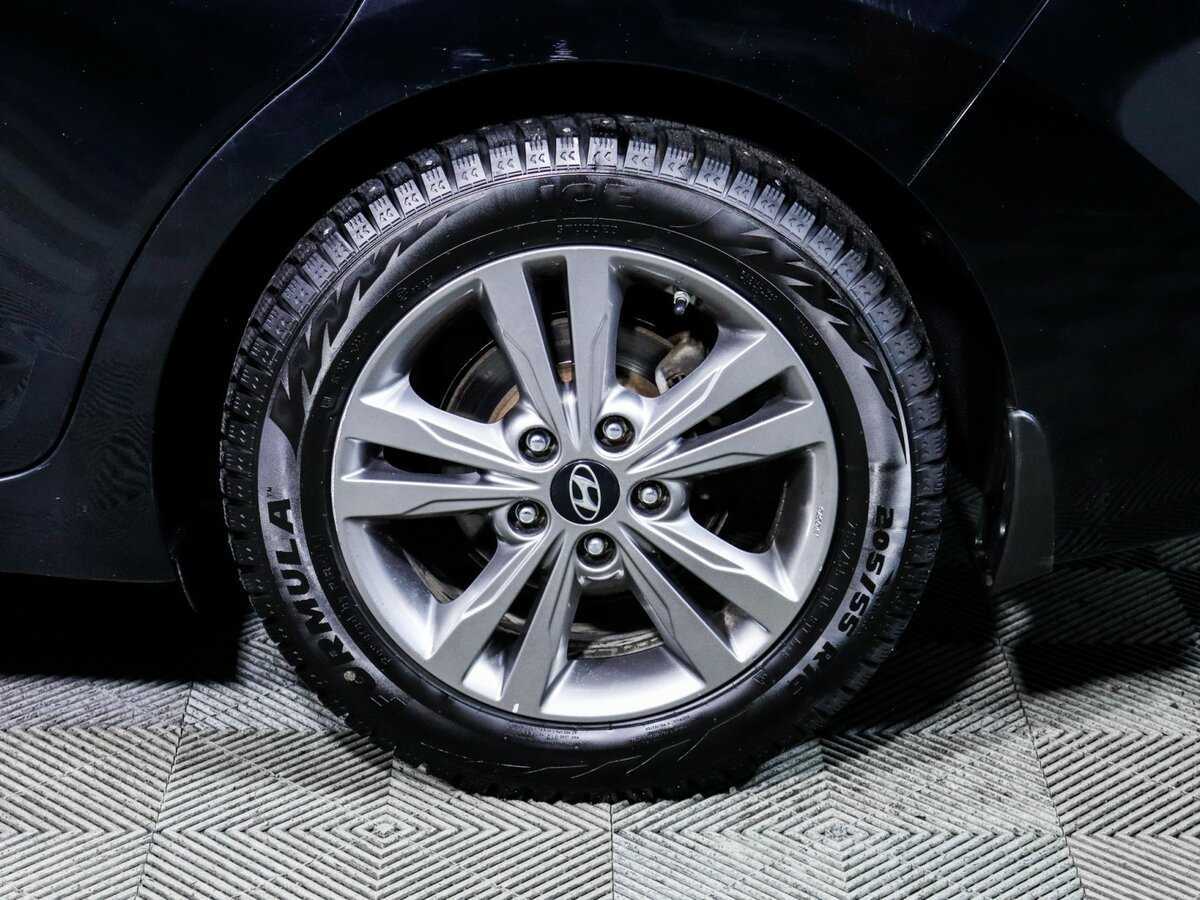 Купить Hyundai Elantra с пробегом. Фото: #11