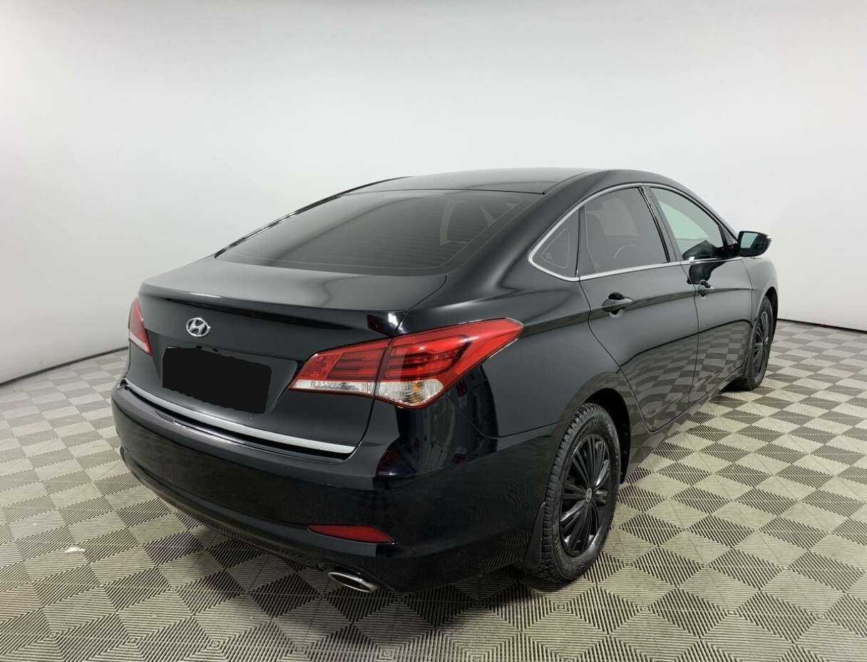 Купить Hyundai i40 с пробегом. Фото: #4