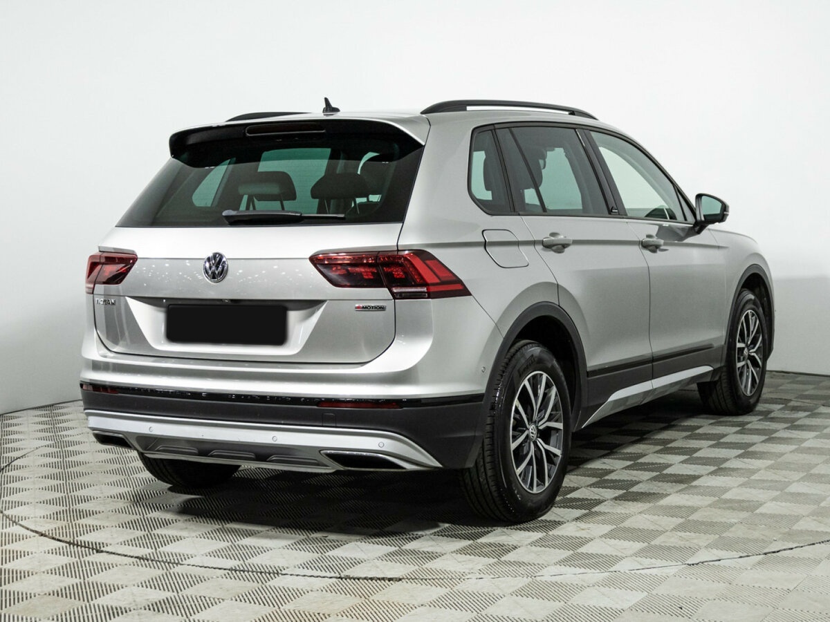 Купить Volkswagen Tiguan с пробегом. Фото: #4
