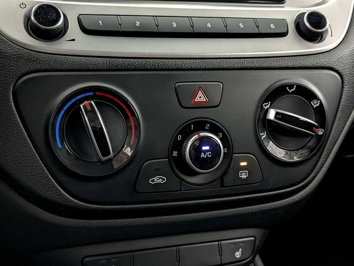 Купить Hyundai Solaris с пробегом. Фото: #16