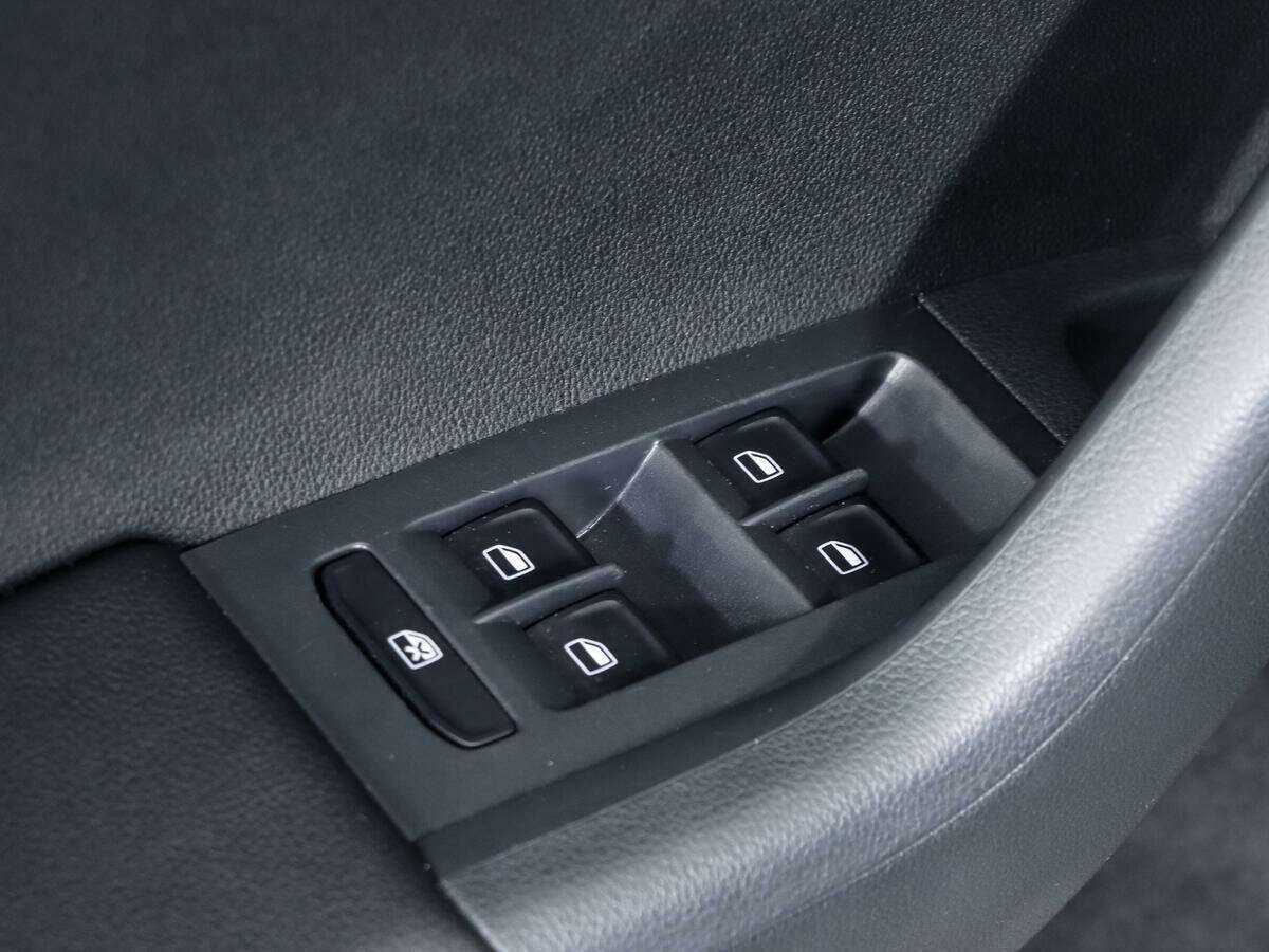 Купить Skoda Octavia с пробегом. Фото: #13