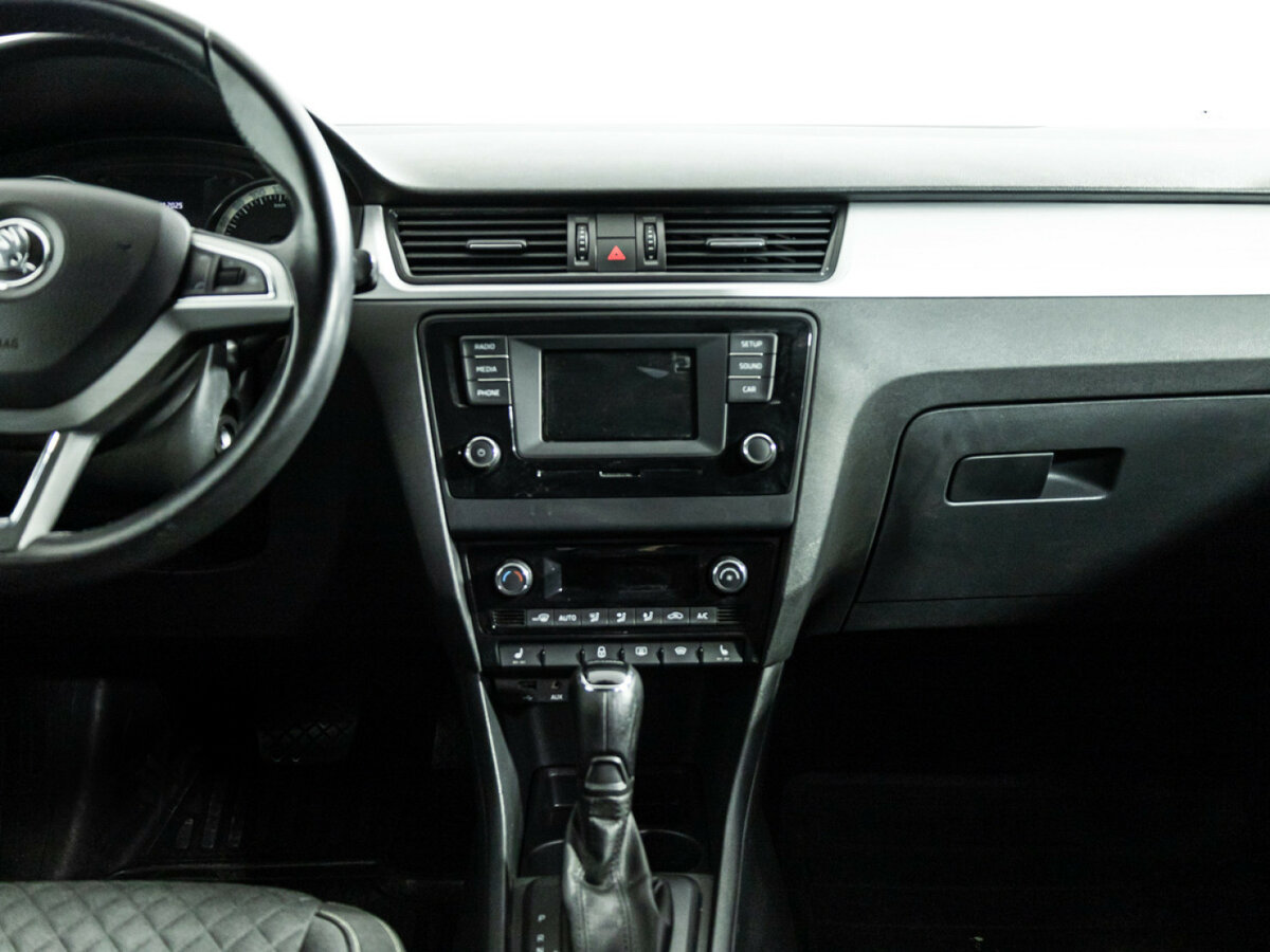 Купить Skoda Rapid с пробегом. Фото: #13