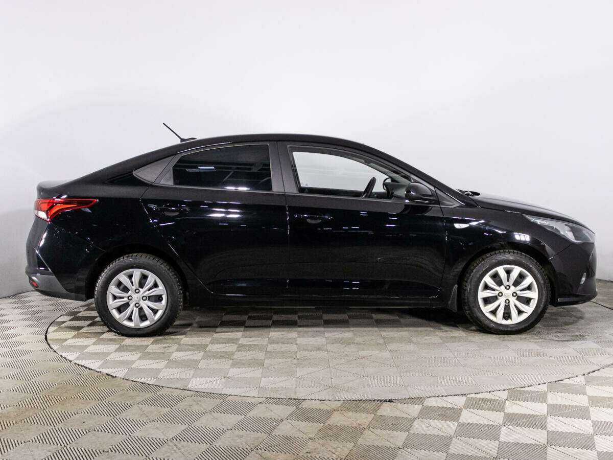 Купить Hyundai Solaris с пробегом. Фото: #3