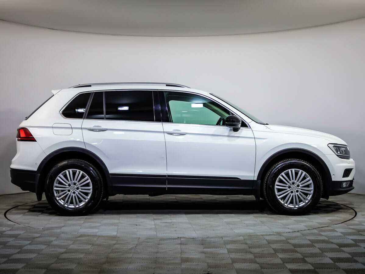 Купить Volkswagen Tiguan с пробегом. Фото: #2
