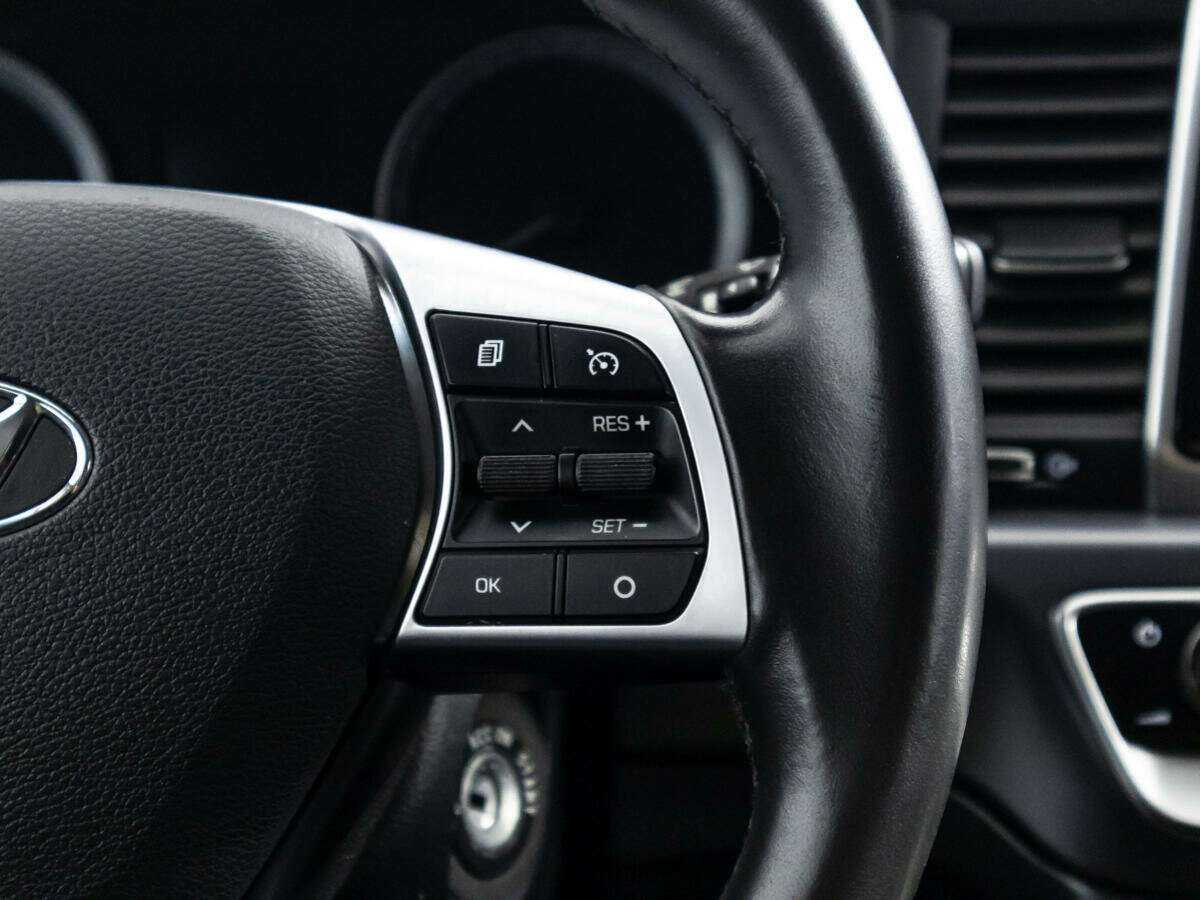 Купить Hyundai Sonata с пробегом. Фото: #18