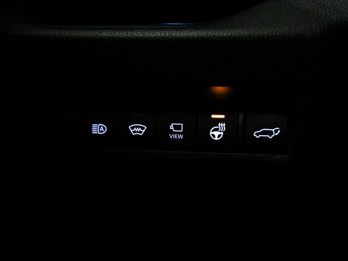 Купить Toyota RAV4 с пробегом. Фото: #17