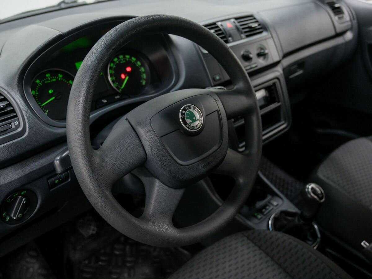 Купить Skoda Fabia с пробегом. Фото: #17