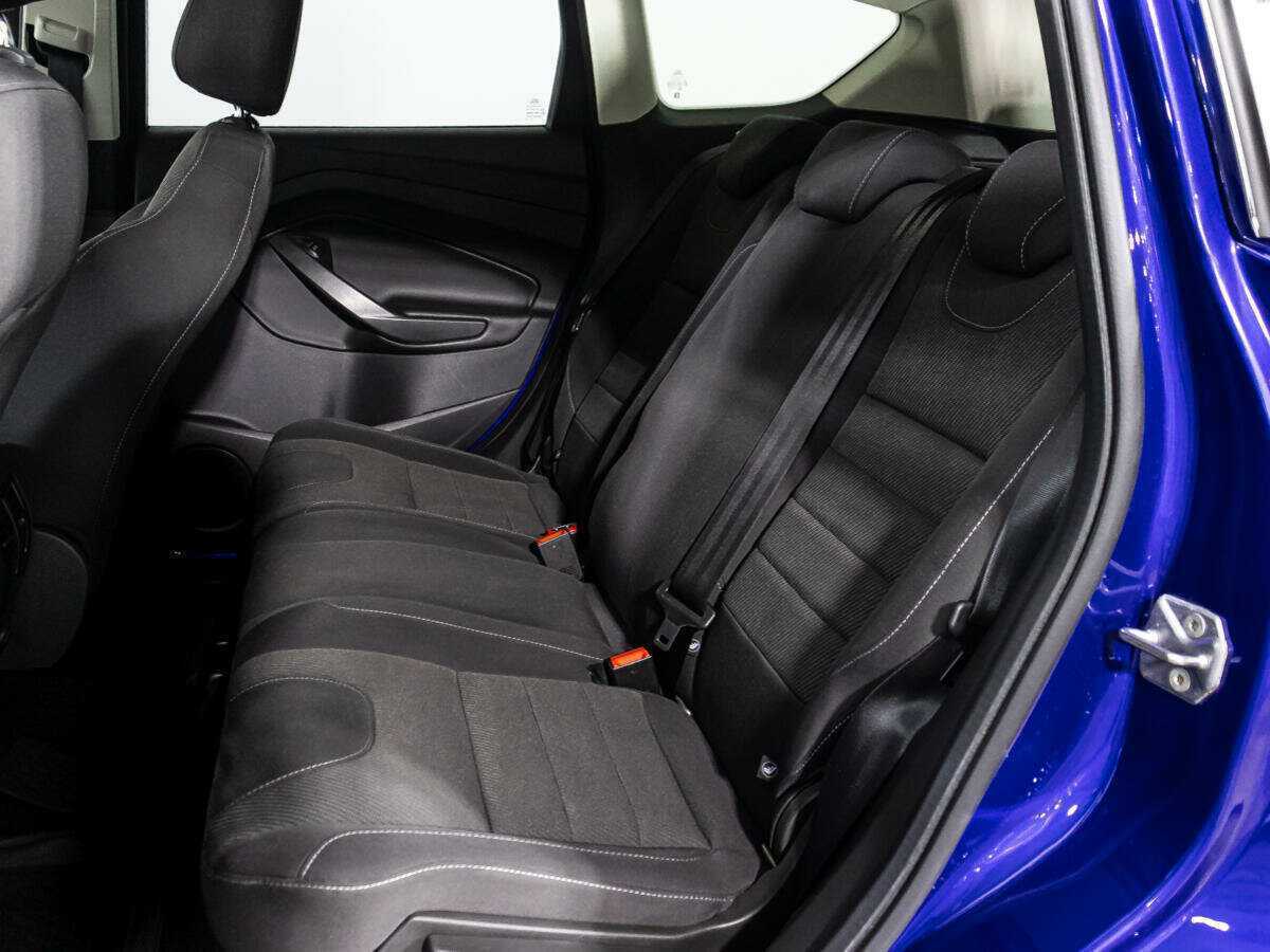 Купить Ford Kuga с пробегом. Фото: #9