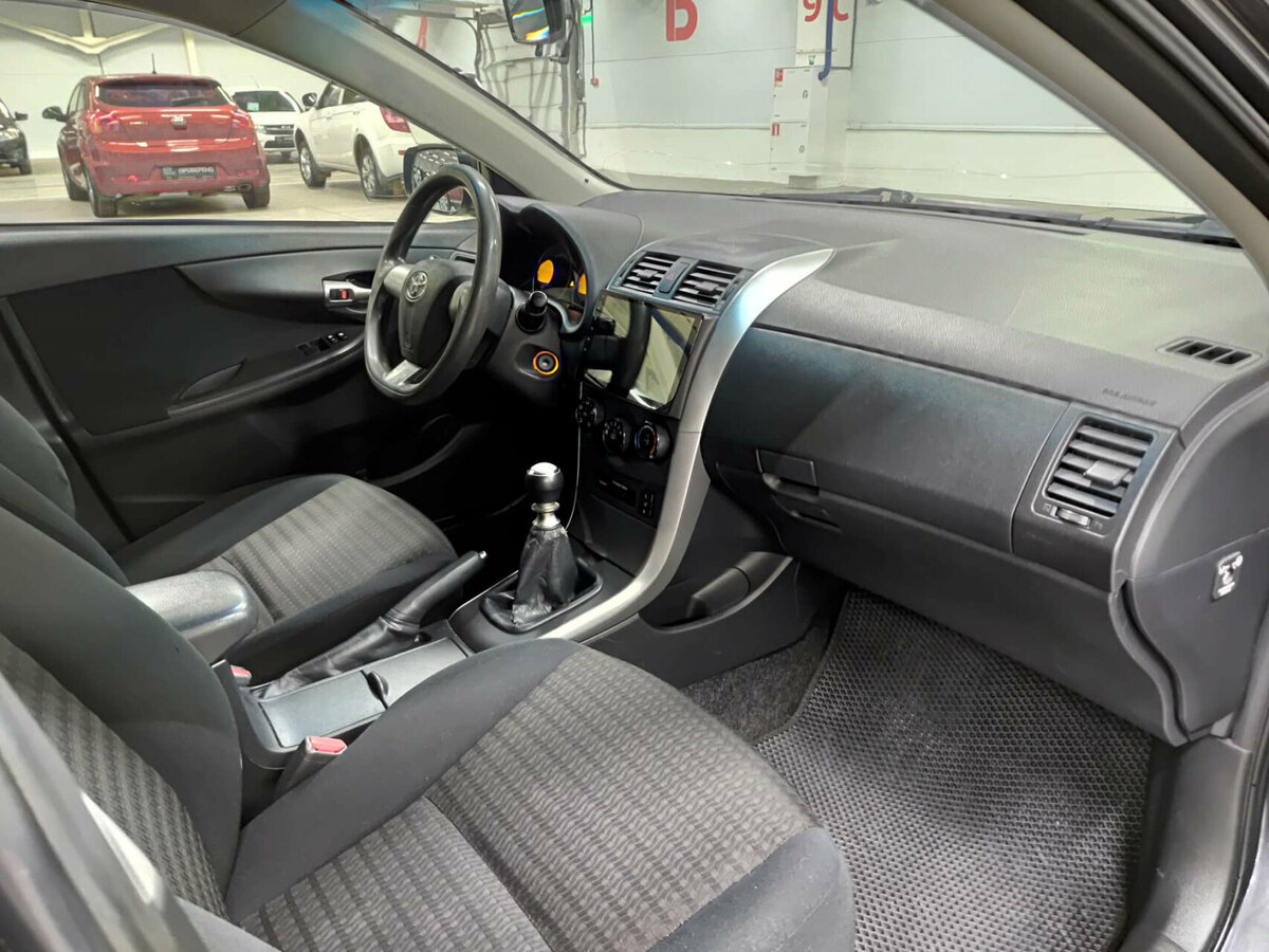 Купить Toyota Corolla с пробегом. Фото: #10