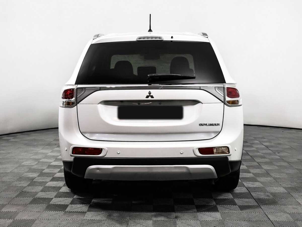 Купить Mitsubishi Outlander с пробегом. Фото: #5
