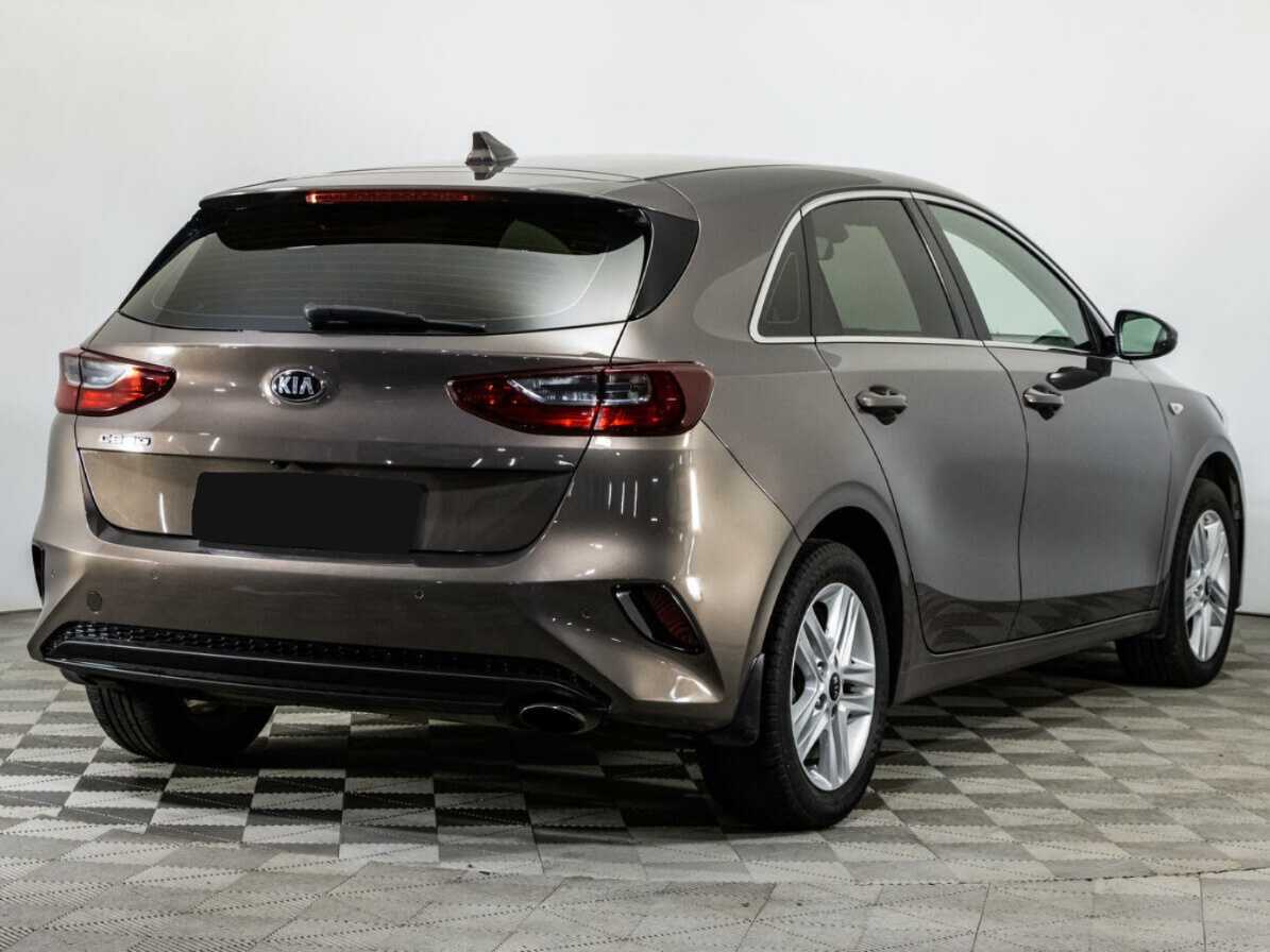 Купить Kia Ceed с пробегом. Фото: #4