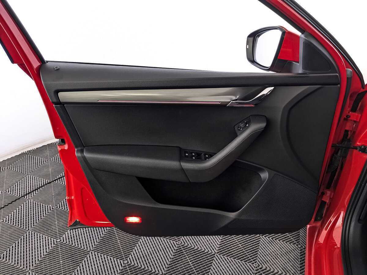 Купить Skoda Octavia с пробегом. Фото: #13