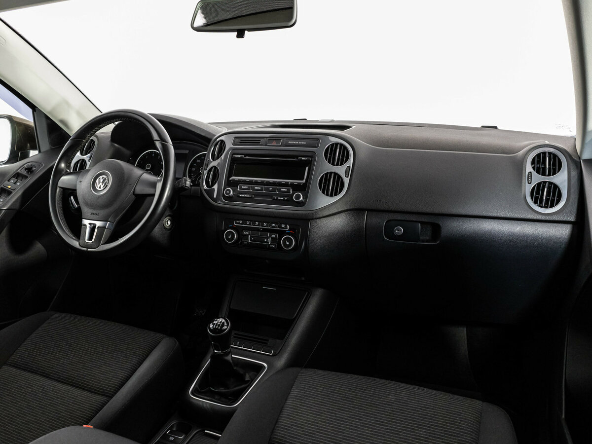 Купить Volkswagen Tiguan с пробегом. Фото: #6