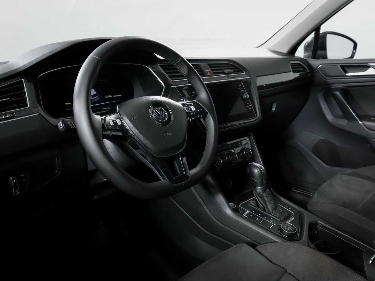 Купить Volkswagen Tiguan с пробегом. Фото: #10