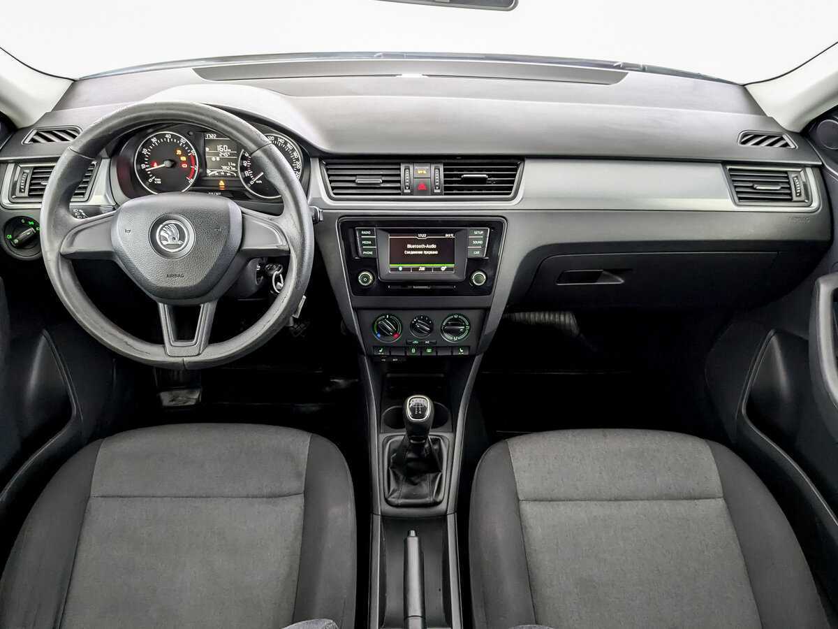 Купить Skoda Rapid с пробегом. Фото: #13