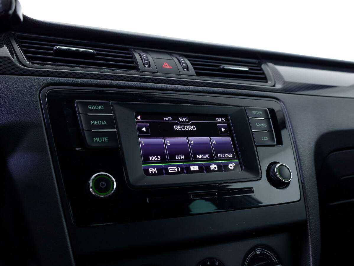 Купить Skoda Rapid с пробегом. Фото: #13