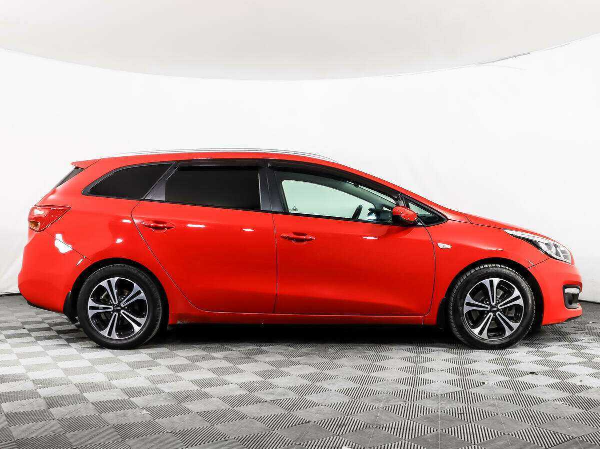 Купить Kia Ceed с пробегом. Фото: #3